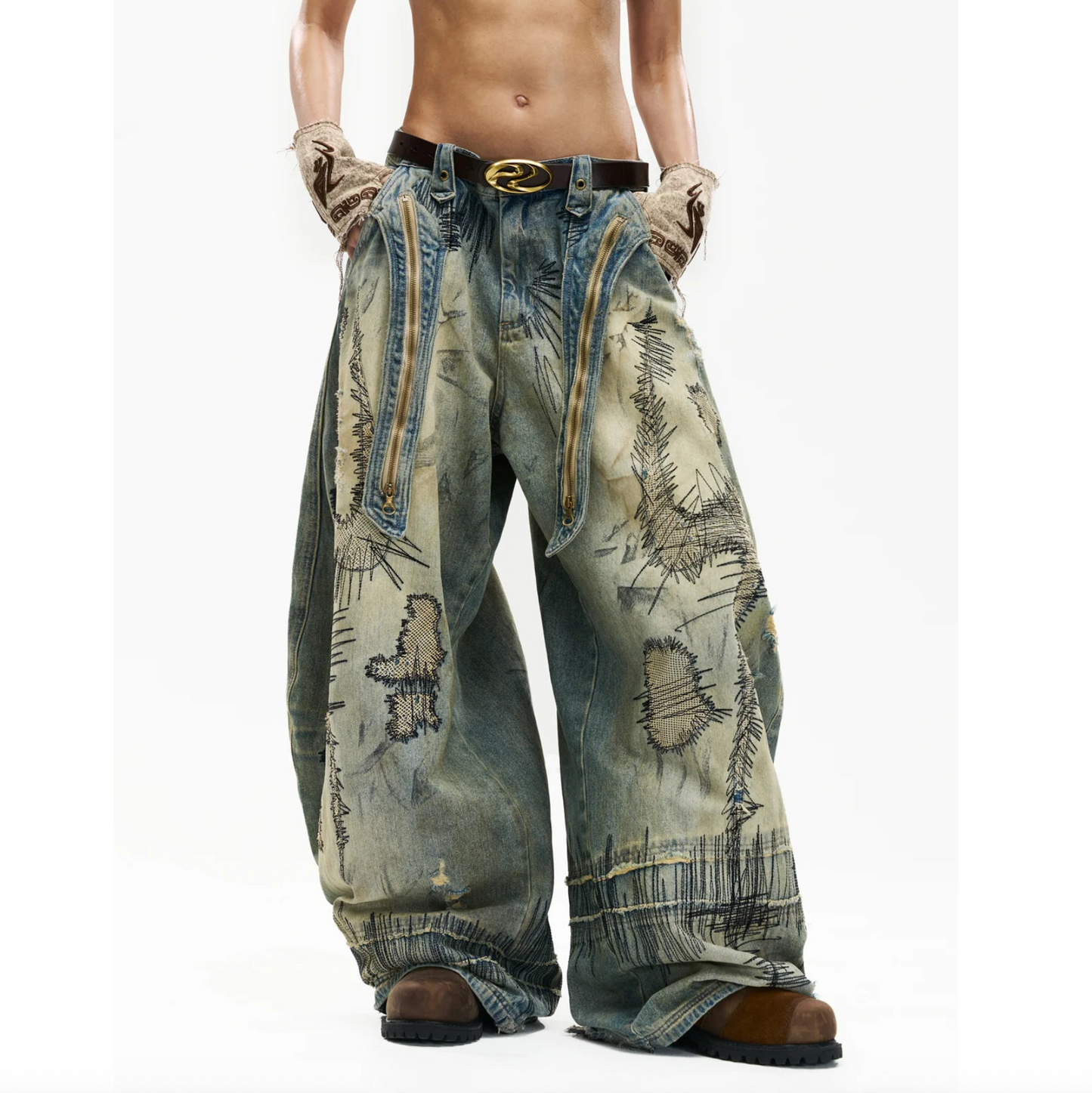 STAIN EMBROIDERY SCIMITAR JEANS - WASHED BLUE