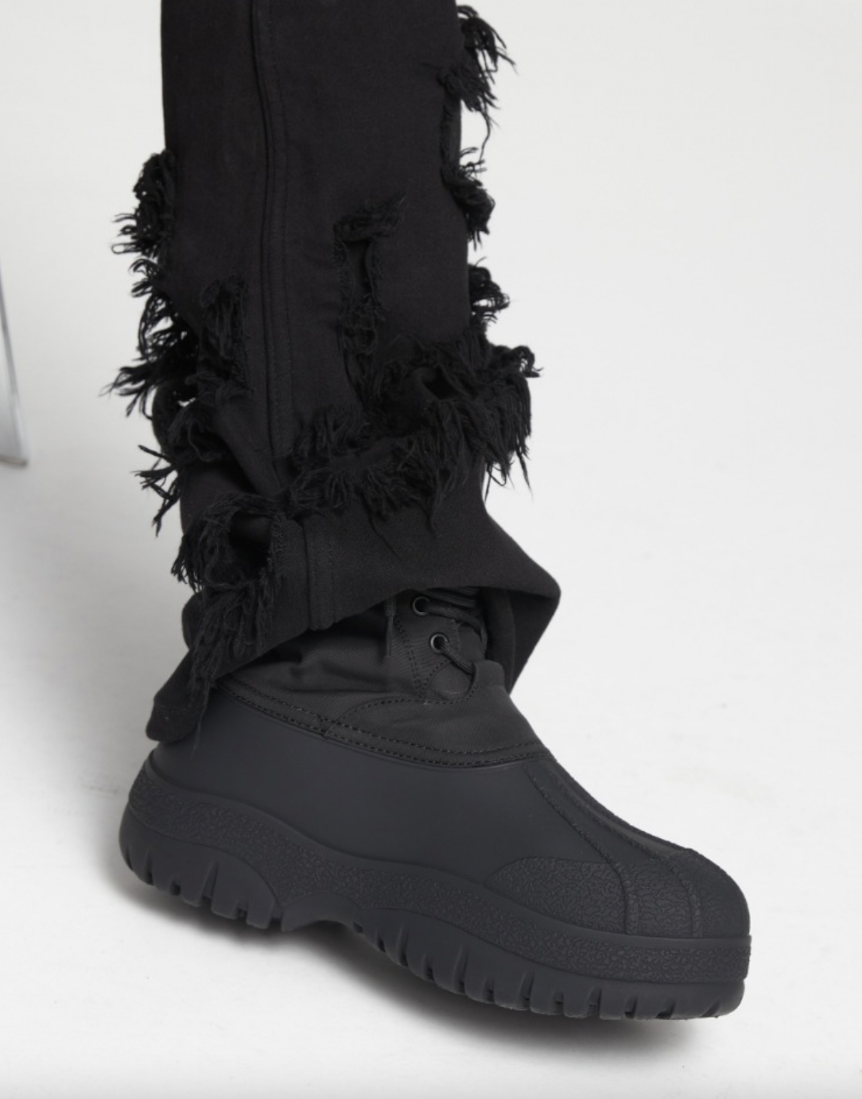 ROUND-TOE EDISON WINTER CITY DUCK BOOTS BLACK